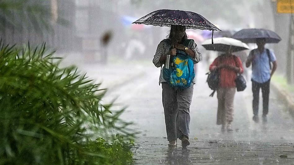 MP में बेमौसम बारिश से किसान परेशान, 15 जिलों में अलर्ट जारी