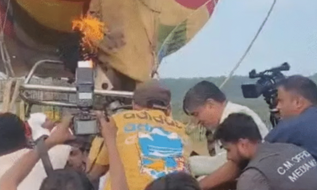 MP News : CM मोहन यादव की हॉट एयर बैलून यात्रा के दौरान हादसा