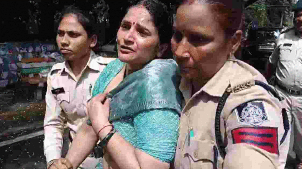 Bhopal News : सीएम निवास के सामने दंपत्ति ने की आत्मदाह की कोशिश