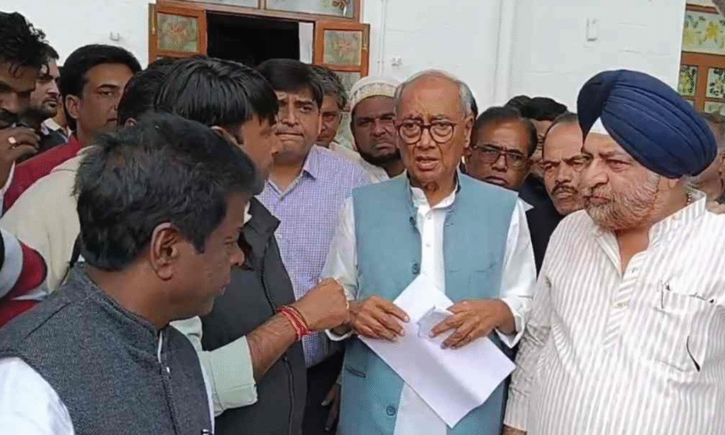 MP Politics : दिग्विजय सिंह बोले - "SIR से वोट और नागरिकता छीनी जा रही"