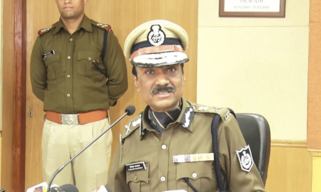 MP News : नए साल से पहले बढ़ी मंदिरों और धार्मिक स्थलों की सुरक्षा, DGP मकवाना के सख्त निर्देश