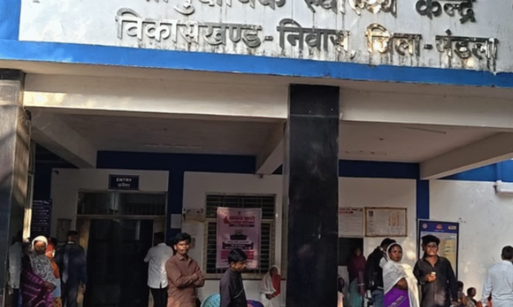 Mandla News : निवास-कुंडम मार्ग पर ऑटो से भिड़ी बाइक