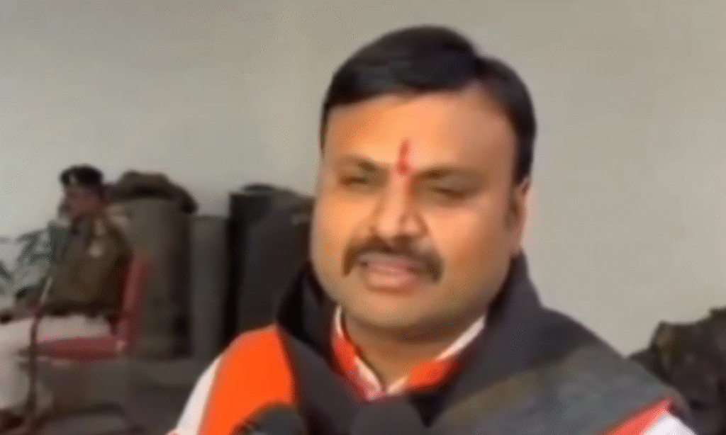 MP News : 'बच्चे मोबाइल के बिना खाना भी नहीं खाते...' जबलपुर MLA ने इंटरनेट की लत पर जताई चिंता